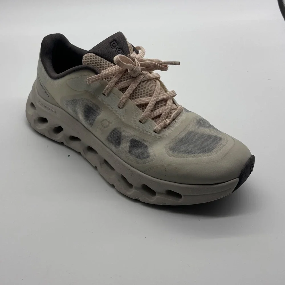On Running Cloudsurfer Ivory Sand Sneakers Womens 9.5 EU 41 Right Shoe Only